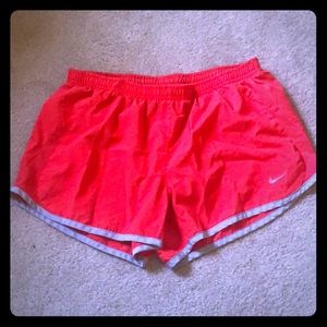 Nike Tempo Short